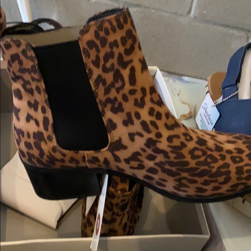 Half ankle boots- animal print